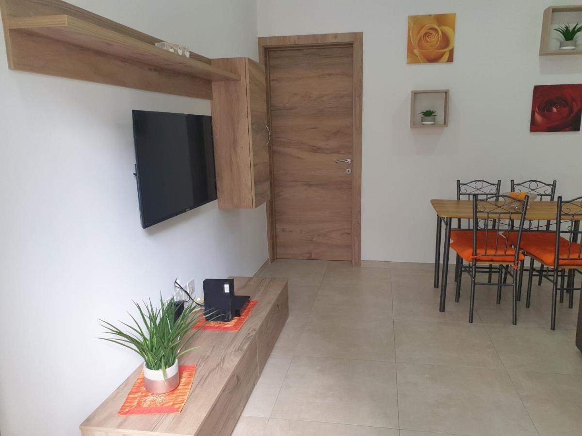 Modern Apartment In Central Bugibba St. Paul's Bay Exterior photo