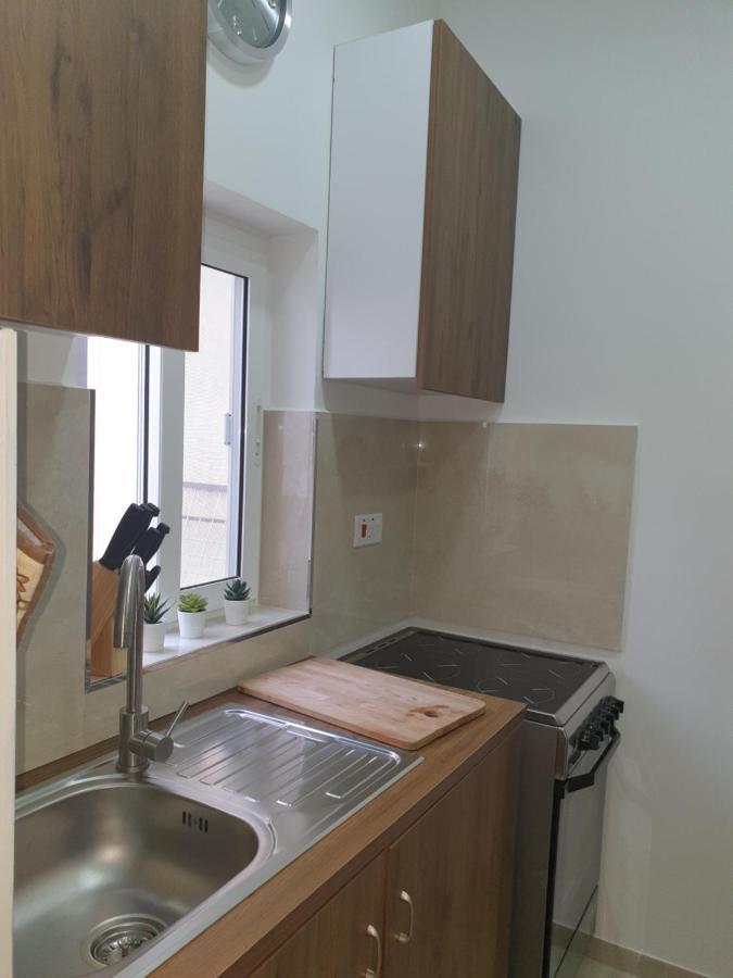 Modern Apartment In Central Bugibba St. Paul's Bay Exterior photo